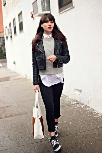 White Canvas Tote Bag Fall Outfits: 
