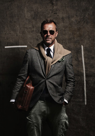 Olive Pocket Square Outfits: 