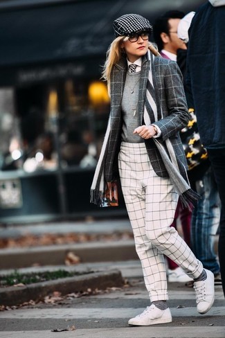White and Black Check Skinny Pants Outfits: 