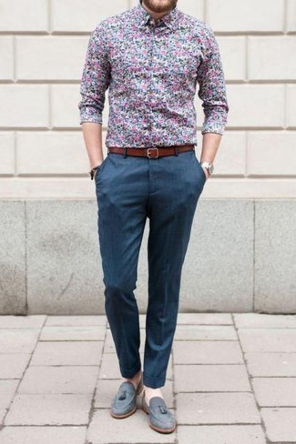 Navy and White Floral Shirt Outfits For Men: A navy and white floral shirt and blue dress pants are absolute must-haves if you're piecing together a sophisticated wardrobe that holds to the highest menswear standards. Go the extra mile and break up your look by finishing with a pair of grey suede tassel loafers.