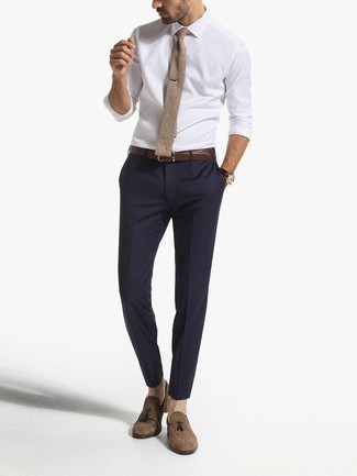 Tan Knit Tie Outfits For Men: For manly sophistication with a fashionable spin, you can wear a white dress shirt and a tan knit tie. Introduce brown suede tassel loafers to the mix and you're all done and looking awesome.