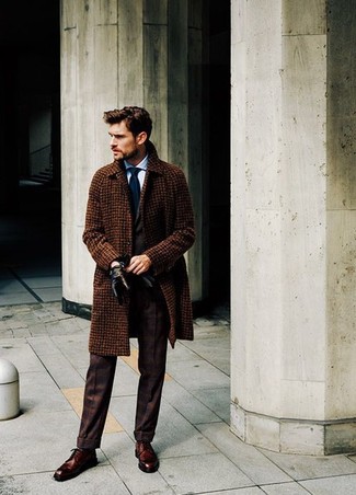 Brown Overcoat Outfits: 