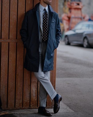 Navy Raincoat Dressy Outfits For Men: 