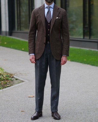 Dark Brown Wool Blazer Outfits For Men: 
