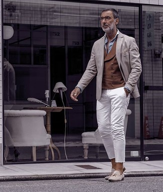 Tan Vertical Striped Blazer Outfits For Men: 