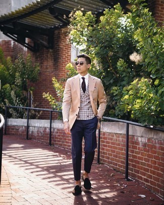 Waistcoat with Tassel Loafers Outfits In Their 20s: 