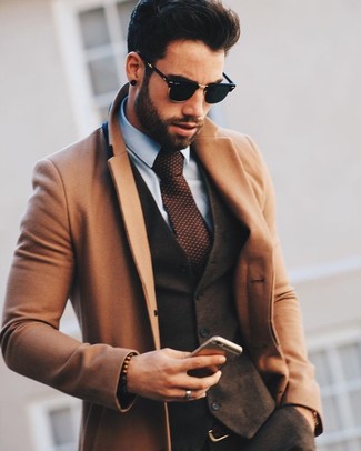 Brown Waistcoat Outfits: 