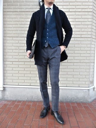 Navy Wool Waistcoat Outfits: 