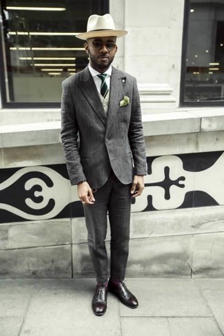 Green-Yellow Pocket Square Outfits: 