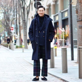Duffle Coat Dressy Outfits For Men: You'll be surprised at how extremely easy it is to throw together this refined menswear style. Just a duffle coat paired with navy and green plaid dress pants. Rock a pair of navy suede tassel loafers to pull the whole thing together.