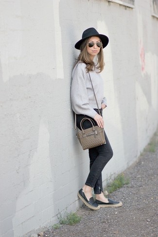 Black Leather Espadrilles Outfits For Women: 