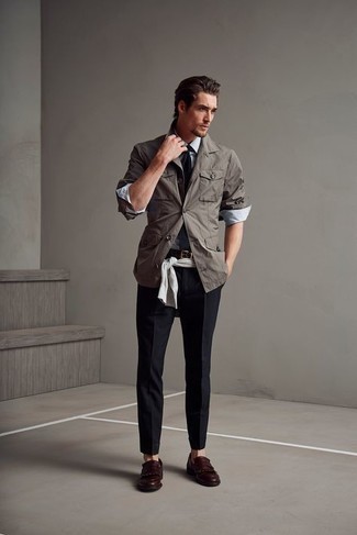 Grey Field Jacket Outfits: A grey field jacket and black chinos are must-have menswear pieces to have in the off-duty part of your wardrobe. Feeling transgressive today? Change up this look by finishing off with a pair of dark brown fringe leather loafers.