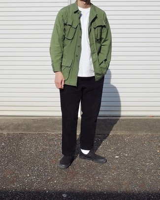 Olive Field Jacket Outfits: An olive field jacket and black corduroy chinos are a savvy combo to take you throughout the day and into the night. Our favorite of a multitude of ways to complement this ensemble is with black canvas slip-on sneakers.