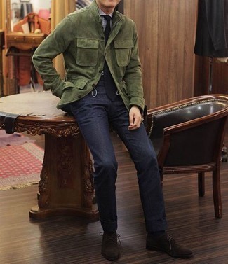 Dark Green Field Jacket Outfits: Pairing a dark green field jacket with navy dress pants is an amazing option for a sharp and sophisticated getup. Dark brown suede derby shoes are the glue that ties your getup together.
