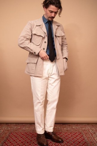 Beige Field Jacket Outfits: A beige field jacket and white dress pants make for the ultimate stylish outfit. When in doubt as to the footwear, introduce a pair of dark brown leather derby shoes to this outfit.