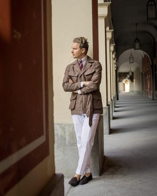 Brown Field Jacket Outfits: This combo of a brown field jacket and white dress pants is truly sharp and provides instant class. Add a pair of dark brown suede tassel loafers to the mix and the whole look will come together really well.
