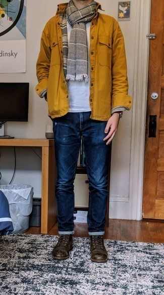Mustard Field Jacket Outfits: Fashionable and comfortable, this combo of a mustard field jacket and navy ripped jeans brings variety. Finishing off with dark brown leather casual boots is an easy way to bring a dash of class to your ensemble.