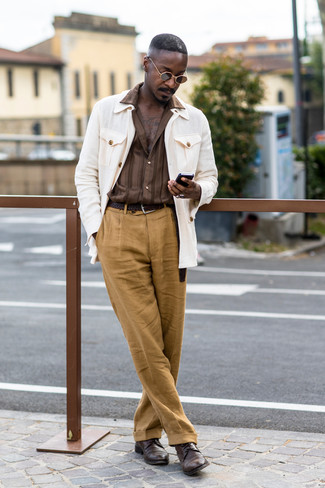 White Field Jacket Outfits: This polished pairing of a white field jacket and khaki linen dress pants will hallmark your styling savvy. Add dark brown leather derby shoes to the mix and ta-da: this getup is complete.