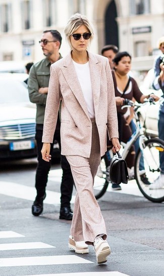 Pink Wool Blazer Outfits For Women: 