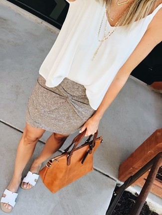 White Leather Flat Sandals Outfits: 