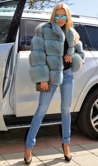 Charcoal Fur Jacket Outfits: Why not marry a charcoal fur jacket with light blue skinny jeans? Both of these pieces are totally practical and will look incredible when worn together. The whole outfit comes together when you add black leather pumps to the mix.