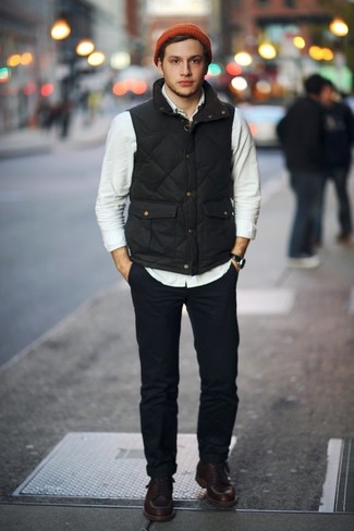 Brown Leather Work Boots Outfits For Men: A black gilet looks so cool when teamed with navy chinos in a casual getup. For something more on the daring side to finish off your ensemble, introduce brown leather work boots to the mix.