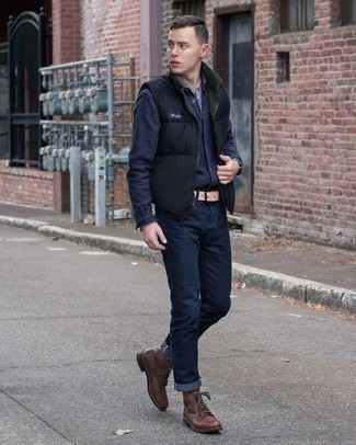Navy Socks Outfits For Men: This pairing of a black quilted gilet and navy socks looks pulled together and makes any man look infinitely cooler. A pair of dark brown leather casual boots immediately kicks up the style factor of your look.