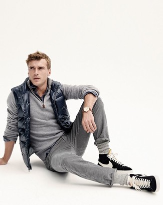 Grey Knit Socks Outfits For Men: A navy gilet and grey knit socks will convey a laid-back vibe. Exhibit your classy side by finishing off with black and white high top sneakers.