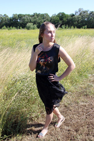 Women's Gold Leather Flat Sandals, Black Pleated Lace Midi Skirt, Black Print Sleeveless Top