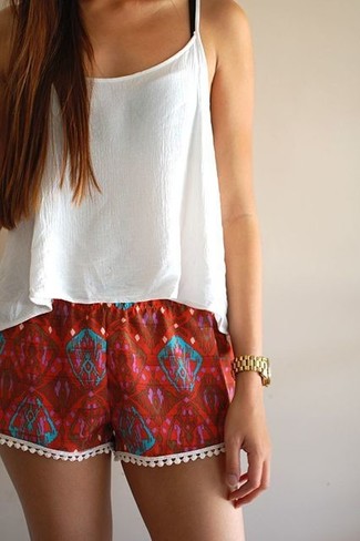 Red Print Shorts Outfits For Women: 