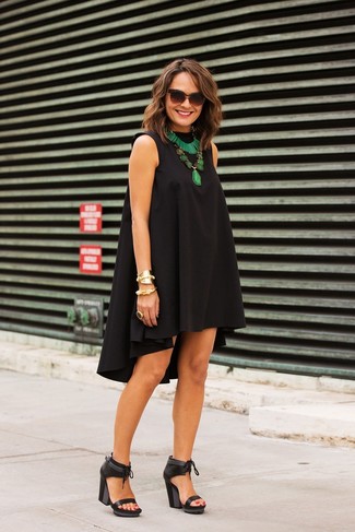 Green Beaded Necklace Outfits: 