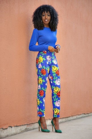 Navy Floral Tapered Pants Outfits For Women: 