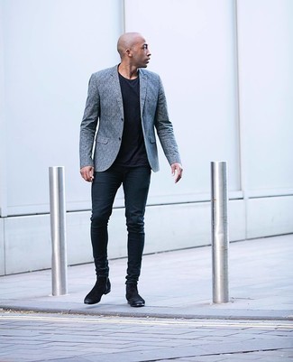 Grey Print Blazer Outfits For Men: A grey print blazer and black skinny jeans are a good getup to keep in your wardrobe. Amp up the appeal of your ensemble with a pair of black suede chelsea boots.
