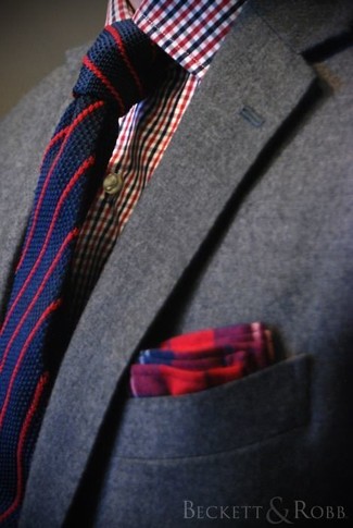 Burgundy Wool Tie Outfits For Men: Marrying a grey wool blazer with a burgundy wool tie is an on-point pick for a stylish and sophisticated getup.