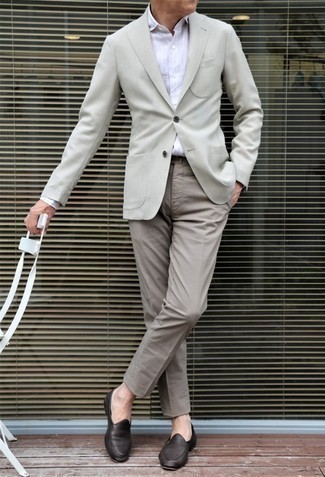 Grey Blazer Smart Casual Outfits For Men: Wear a grey blazer and grey chinos and you'll be the embodiment of masculine sophistication. For a more refined aesthetic, add a pair of dark brown leather loafers to the mix.