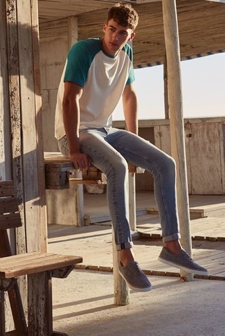 Mint Crew-neck T-shirt Outfits For Men: 