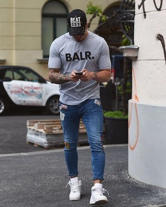 Men's Grey Print Crew-neck T-shirt, Blue Ripped Skinny Jeans, White Leather High Top Sneakers, Black and White Print Baseball Cap