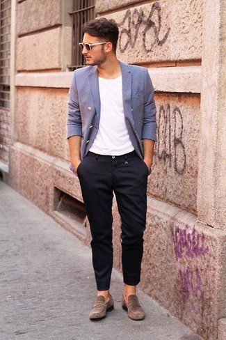 Charcoal Double Breasted Blazer Outfits For Men: A charcoal double breasted blazer and navy chinos are absolute essentials if you're figuring out an elegant closet that matches up to the highest fashion standards. Add an elegant twist to an otherwise utilitarian ensemble by rocking a pair of brown suede loafers.