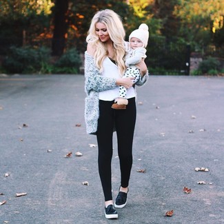 White Tank with Black Leggings Outfits (13 ideas & outfits