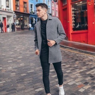Grey Plaid Overcoat Outfits: A grey plaid overcoat and black skinny jeans are the perfect way to introduce extra cool into your casual styling collection. Introduce a mellow touch to by sporting a pair of white athletic shoes.