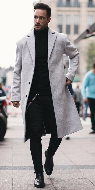 Grey Overcoat Outfits: Marrying a grey overcoat and black skinny jeans will prove your skills in men's fashion even on weekend days. If you wish to effortlessly spruce up your look with footwear, why not complement your ensemble with black leather chelsea boots?