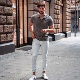 White Skinny Jeans Outfits For Men: Putting together a grey polo with white skinny jeans is a good pick for an off-duty but seriously stylish outfit. A pair of white and black canvas low top sneakers will bring a classic aesthetic to the ensemble.
