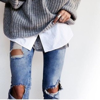 Grey Tank with Blue Ripped Skinny Jeans Outfits: 