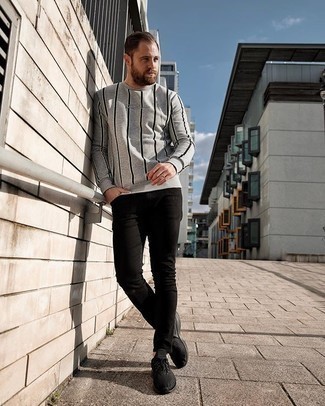 Men's Grey Vertical Striped Sweatshirt, Black Skinny Jeans, Black Athletic Shoes