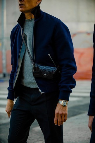 Navy Harrington Jacket Outfits: A navy harrington jacket and black chinos will give off this relaxed and dapper vibe.
