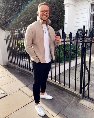 Beige Harrington Jacket Outfits: Try pairing a beige harrington jacket with navy skinny jeans if you wish to look casually cool without making too much effort. Our favorite of an infinite number of ways to finish this ensemble is with white leather low top sneakers.