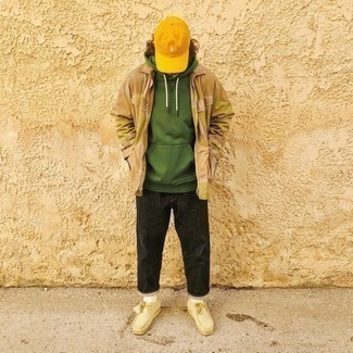 Mustard Baseball Cap Outfits For Men: Who said you can't make a stylish statement with a modern casual outfit? Turn every head in the proximity in a tan camouflage harrington jacket and a mustard baseball cap. Rounding off with a pair of beige suede desert boots is an easy way to inject a touch of class into your look.