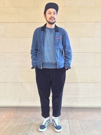 Blue Harrington Jacket Outfits: A blue harrington jacket and black chinos are great menswear staples that will integrate brilliantly within your current lineup. A pair of blue canvas low top sneakers immediately dials up the cool of this ensemble.