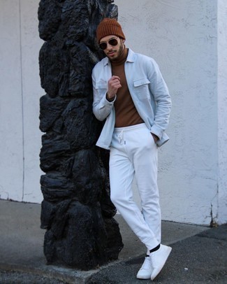 White Sweatpants with White Canvas Low Top Sneakers Outfits For