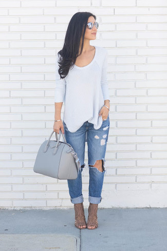 Grey Crew-neck Sweater Outfits For Women: 